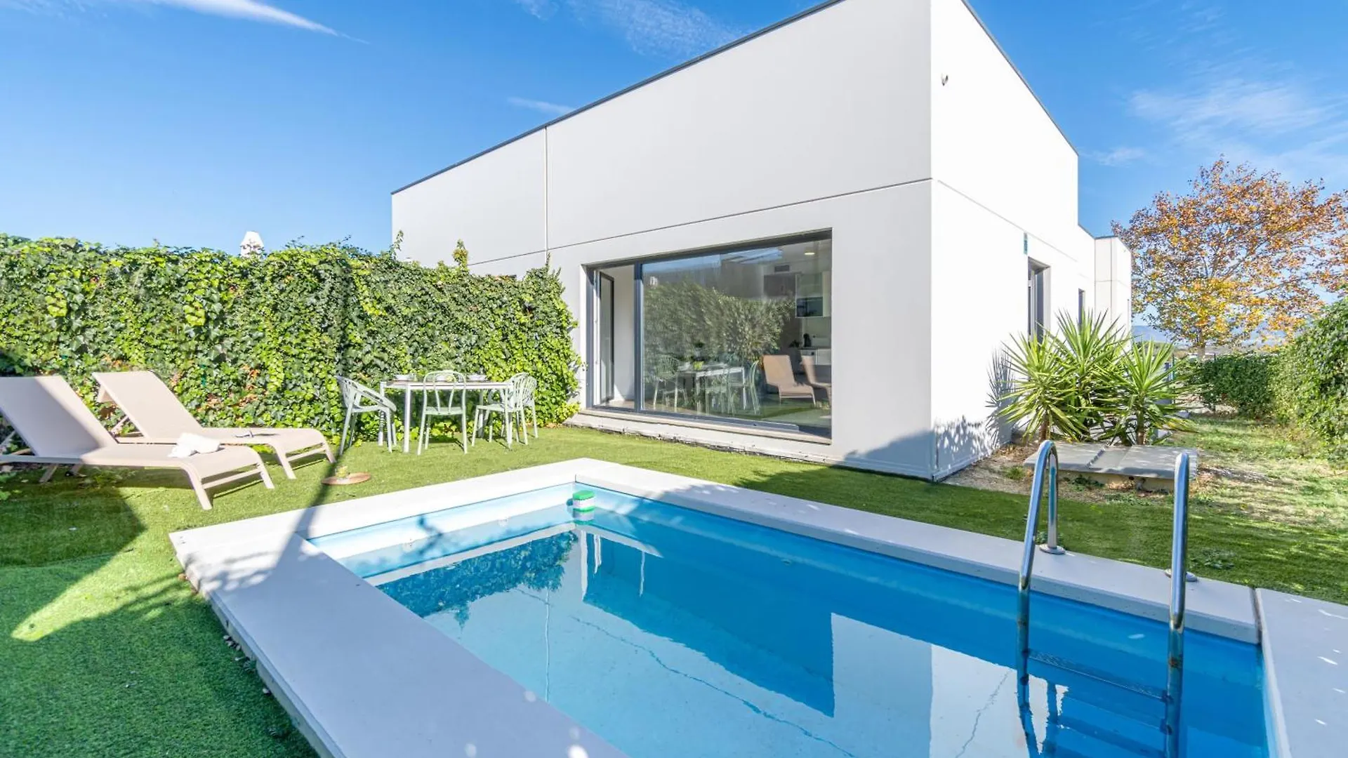 Jouvacations Villa Sol La Selva Vilafant