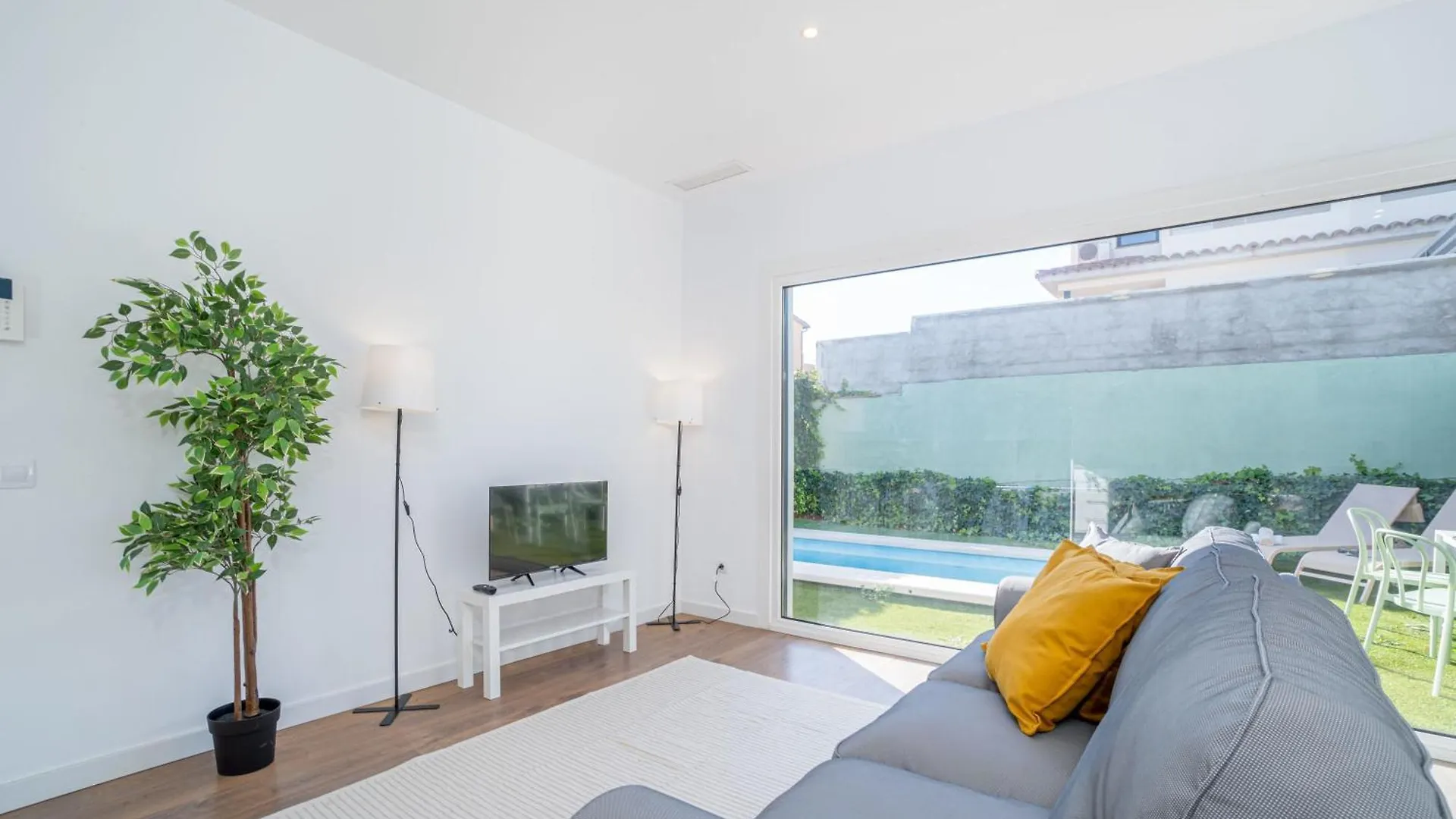 Jouvacations Villa Sol La Selva Vilafant Spanien